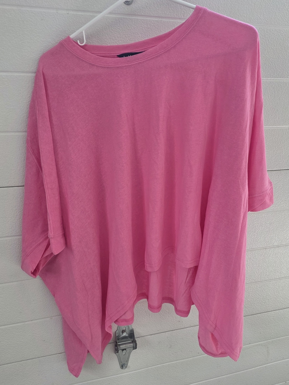 Relaxed Fit Short Sleeve Tee in Bright Pink